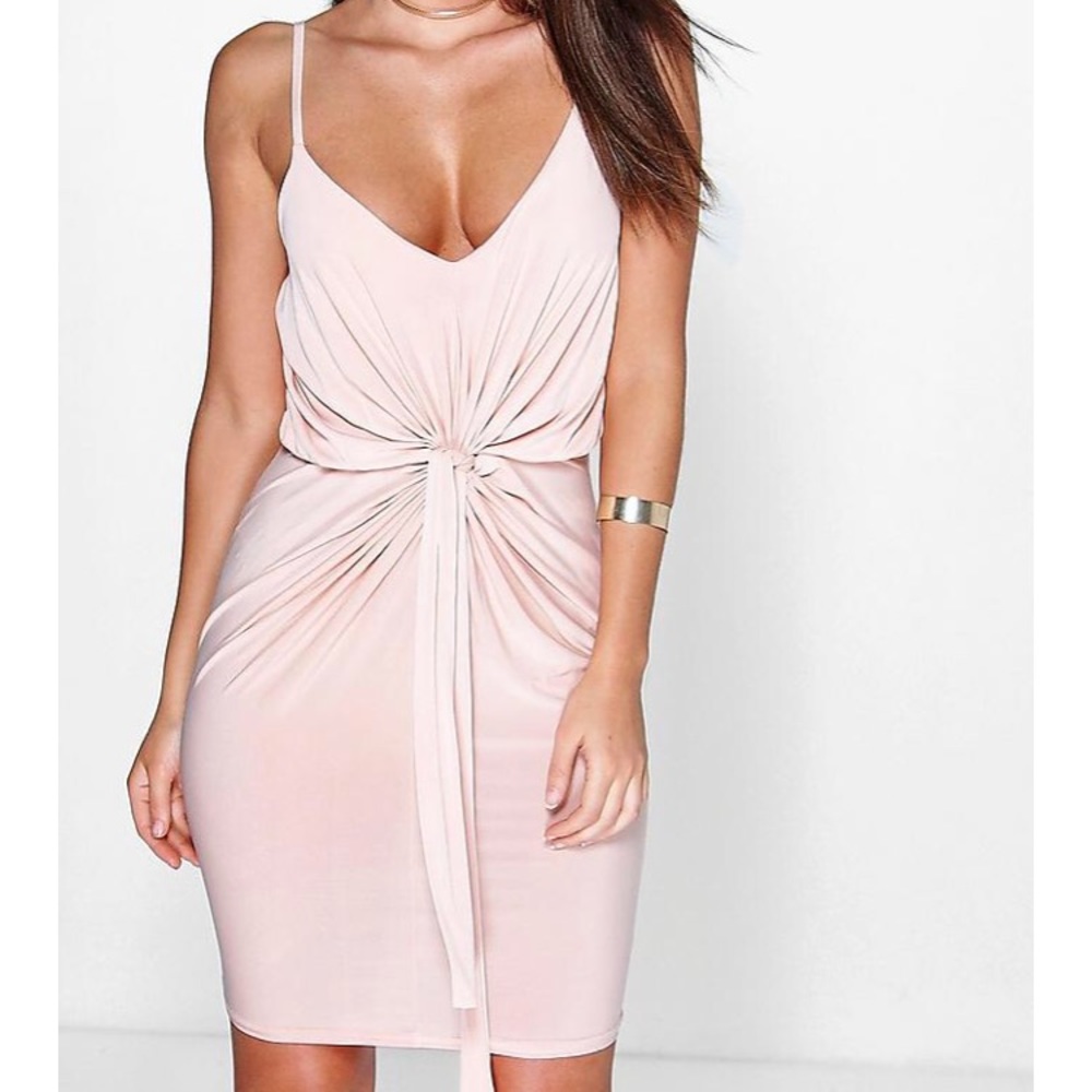 Pretty pink dress with knot detail!
